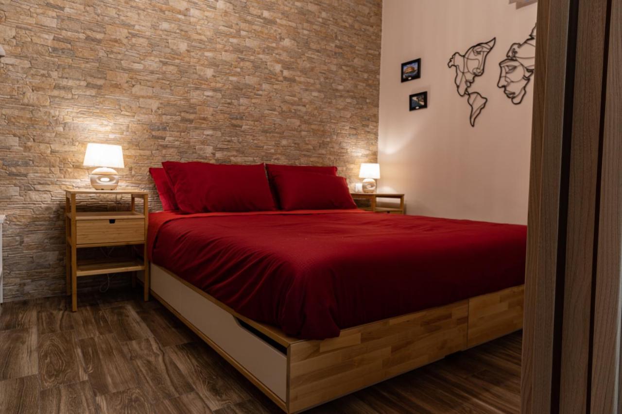 Tizzy Apartment & Rooms Bari Ngoại thất bức ảnh