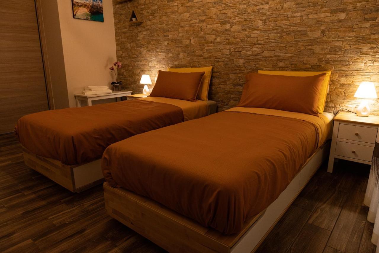 Tizzy Apartment & Rooms Bari Ngoại thất bức ảnh